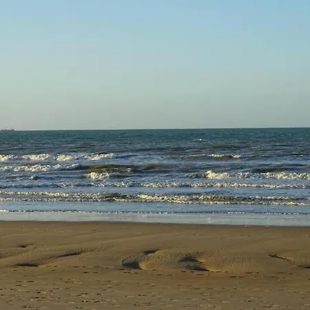 Littoral 402 With A Location