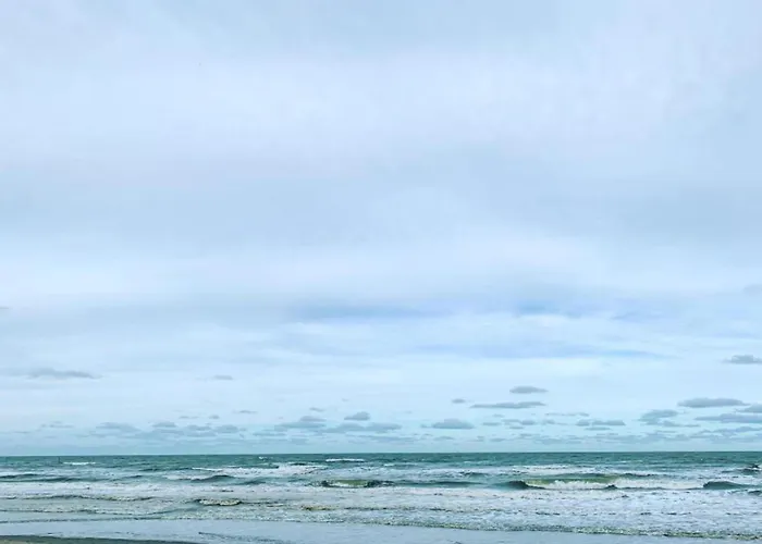 Near And Marina Lägenhet